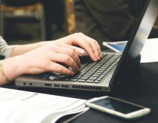 Online education plan gains momentum